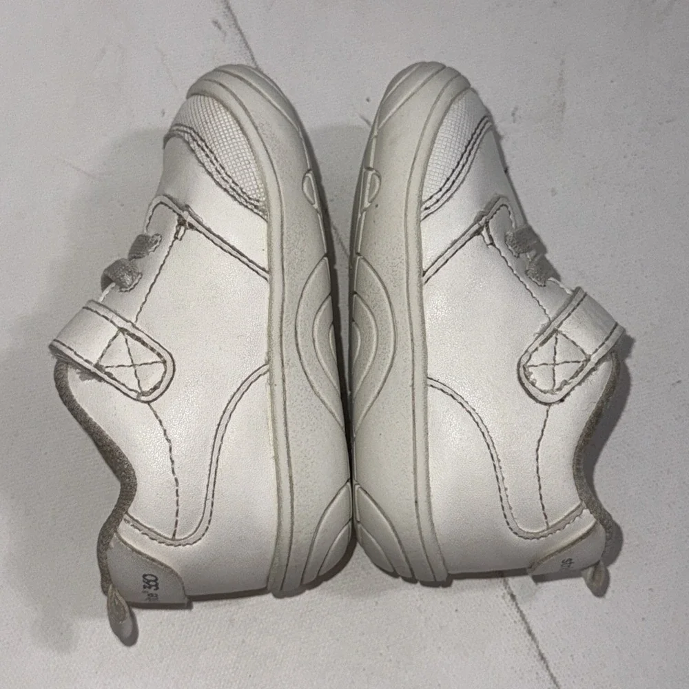 Stride Rite 360 Taye 2.0 Toddler Shoes‎ – Size 4M – White – APMA Approved – Used